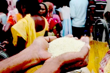 அரிசி தட்டுப்பாடு குறித்து போலியான பீதியை ஏற்படுத்தி விலையை அதிகரிக்க சூழ்ச்சி