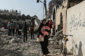 ரபா மக்கள் தங்கியிருந்த கூடாரங்கள் மீது இஸ்ரேல் தாக்குதல் ; 35க்கும் அதிகமானவர்கள் பலி