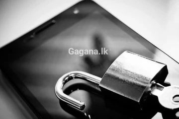 ඔයාගේ ෆෝන් එක හොරෙන් අරන් බලලද..?පාස්වර්ඩ් ගහලත් ට්රයි කරලද..එහෙනම් මෙන්න අදාළ කෙනාව මූණත් එක්කම බලා ගන්න පුළුවන් අලුත්ම ක්රමේ..(VIDEO)