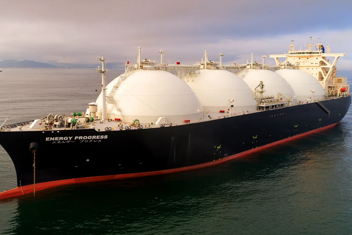 இலங்கை மக்களுக்கு மகிழ்ச்சித் தகவல்; நாட்டுக்கு வரும் நான்கு எரிபொருள் கப்பல்கள் | Good News 4 Fuel Ships Arriving In Sri Lanka