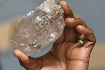 உலகின் இரண்டாவது பெரிய வைரத்தை கண்டுபிடித்த கனேடிய நிறுவனம்!