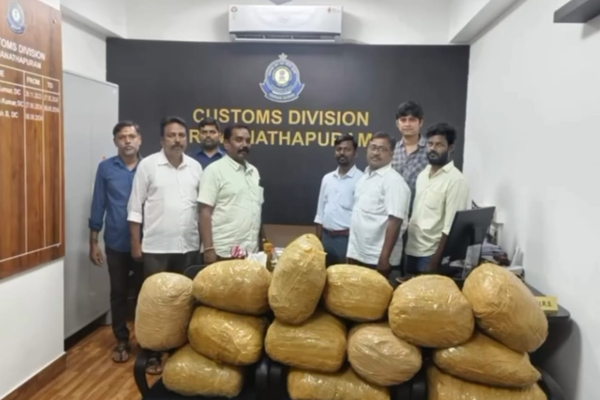 இலங்கைக்குக் கடத்தவிருந்த 3 கோடி ரூபாய் போதைப்பொருள் மீட்பு! | 116Kg Ganja Seized Near Rameswaram Coast