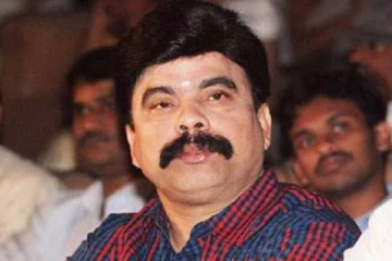 திடீரென மயங்கி விழுந்த நடிகர் பவர்ஸ்டார்! மருத்துவமனையில்  தீவிர சிகிச்ச்சையில் அனுமதி.. அதிர்ச்சியில் ரசிகர்கள்