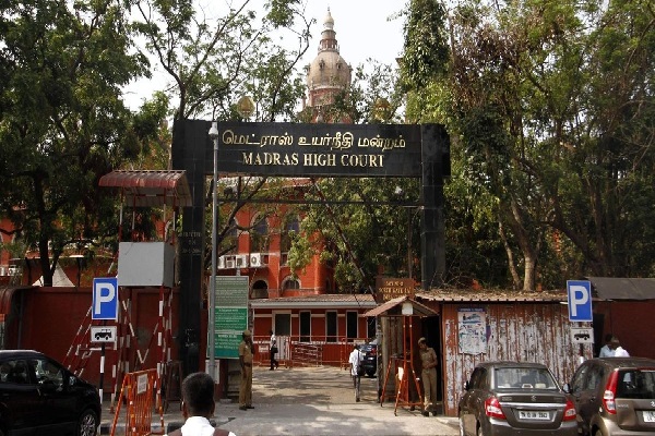 உயர் நீதிமன்றம் அதிரடி தீர்ப்பு - நாடாளுமன்ற உறுப்பினர் பதவியை இழந்தார் ஓபிஎஸ் மகன் | Mp O P Ravindranath Victory Is Not Valid