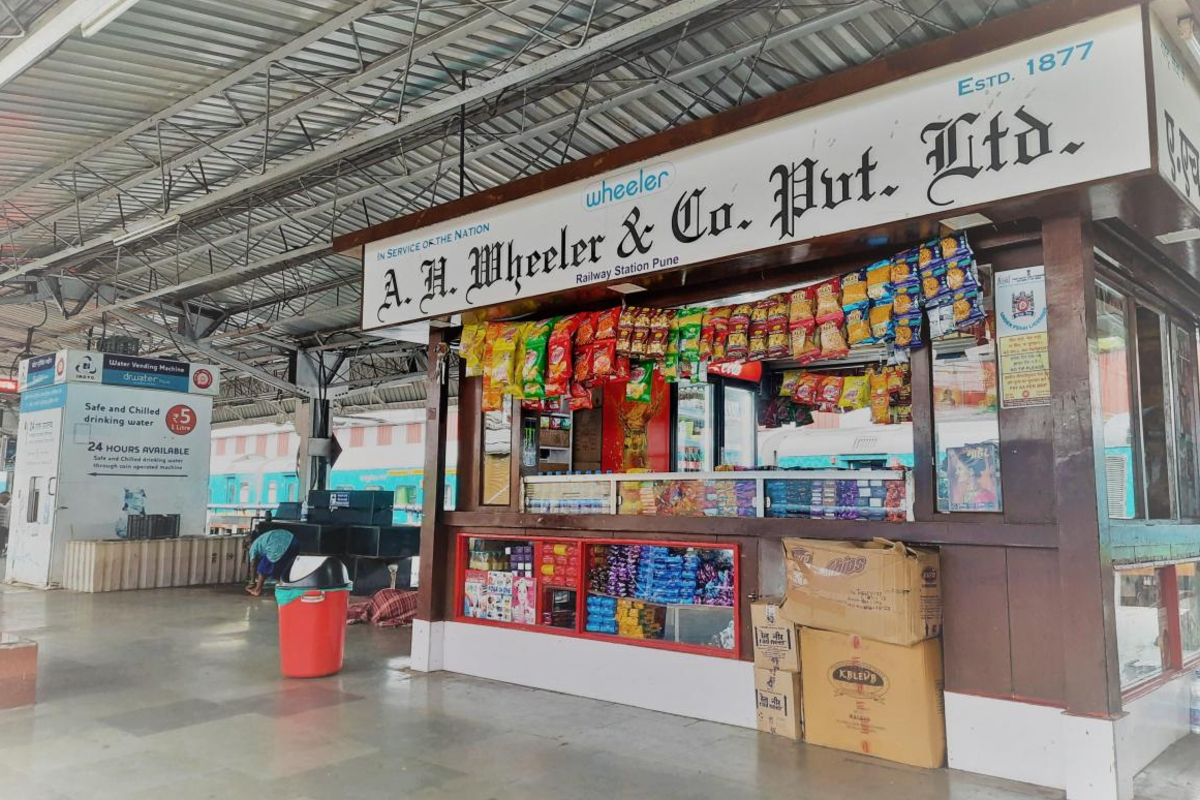 இந்தியாவின் ரயில் நிலையங்களில் மருந்து கடைகள் ஏன் இருப்பதில்லை தெரியுமா? | Why Indian Railways No Medical Stores On Platforms