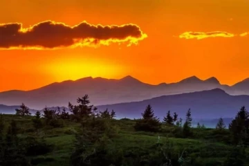 இவ்வளவு மணி நேரம் வித்தியாசமா? இந்தியாவில் முதலில் சூரியன் உதிக்கும் இடம் தெரியுமா?