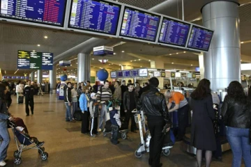 ரஷ்யாவை விட்டு வெளியேறும் 15,000 செல்வந்தர்கள்