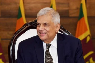 ஜனாதிபதி ரணில் அமரபுர மகா நிகாயவின் மகாதலைவரிடம் ஆசி பெற்றார்!