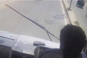 வயிற்றில் துப்பாக்கி குண்டுகள் பாய்ந்தும் பயணிகளை காப்பாற்றிய ஓட்டுநர்