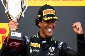 Formula 3 இல் வரலாற்றுச் சாதனை படைத்த இலங்கையர்
