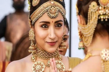 பொன்னியின் செல்வன் நடிகை த்ரிஷாவுக்கு இத்தனை கோடி சம்பளமா? அதிர்ந்துபோன ரசிகர்கள்