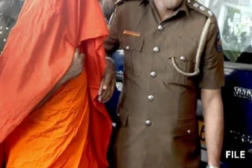 ஐந்து மாணவர்களை துஷ்பிரயோகத்திற்கு உட்படுத்திய பிக்கு கைது