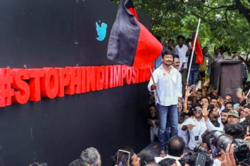 ஆக்ரோஷமோ..அமைதியோ - எப்பவுமே ஹிந்தி எதிர்ப்பு தான் - உதயநிதி