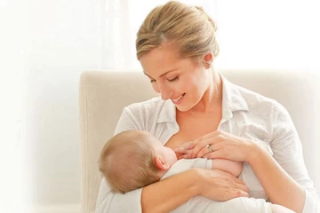 தாய்ப்பால் முக அழகுக்கு சிறந்தது!