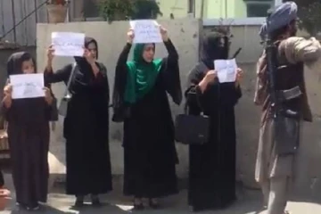 தாலிபான்களுக்கு எதிராக போராடும் ஆப்கானிஸ்தான் பெண்கள்