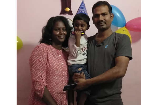 அங்காடித் தெரு பட புகழ் நடிகை சோபியா தற்போது செய்யும் வேலை... சோகத்திற்கு பிறகு சந்தோஷம் | Angadi Theru Actress Sofia Family Photo