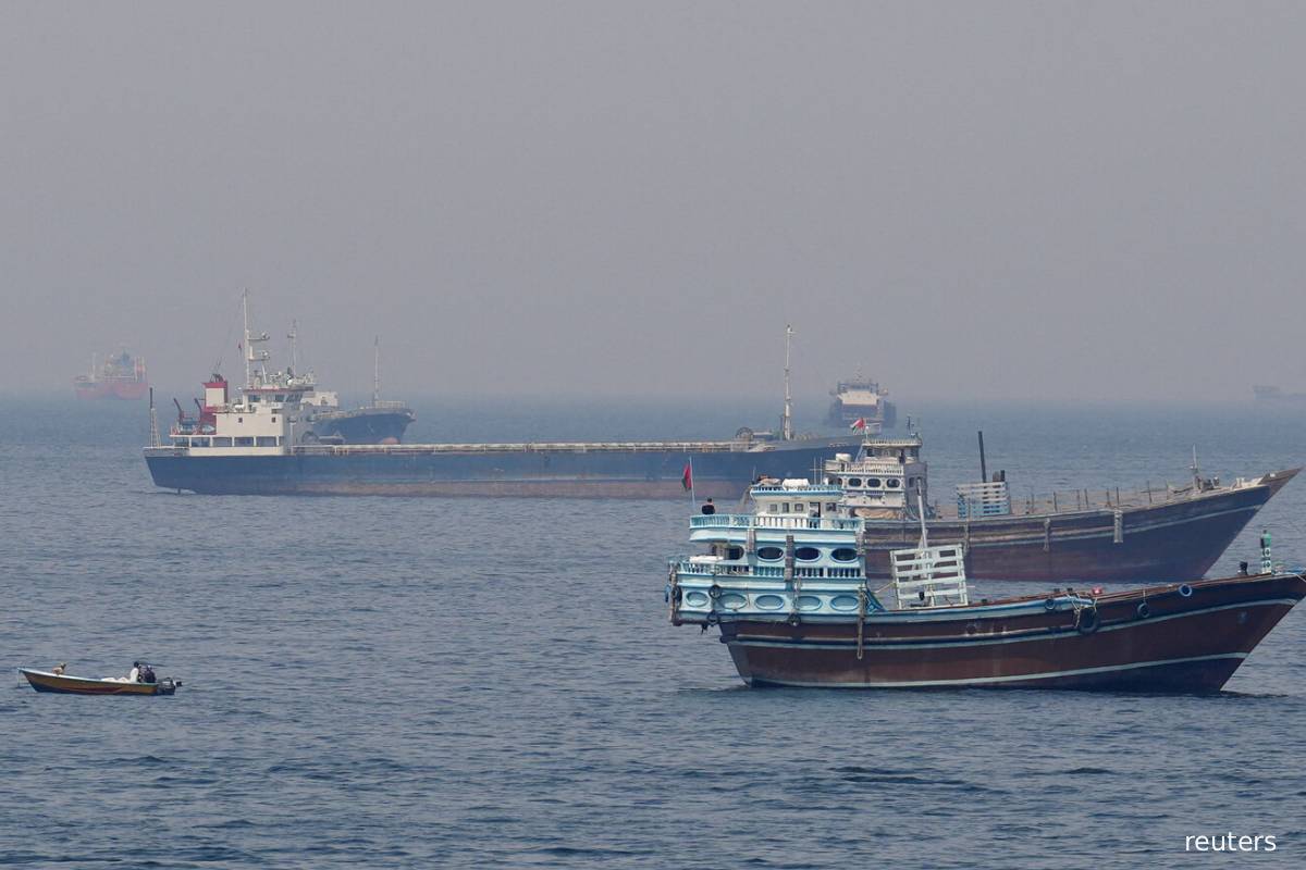 ஹார்முஸ் முற்றுகையை அமெரிக்கா நீக்காது... ஜனாதிபதி ட்ரம்ப் திட்டவட்டம் | Will Not Lift Hormuz Blockade