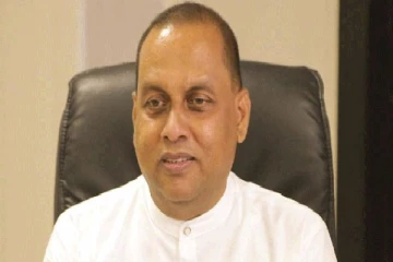 சுதந்திரக்கட்சி எங்களிடம்-டாலி வீதியில் இருப்பது வெறும் பெயர் பலகை-மகிந்த அமரவீர