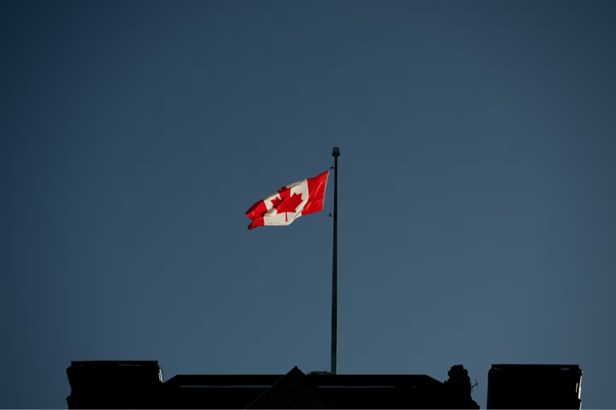 கனடாவில் வீசா நடைமுறையில் ஏற்படும் மாற்றம் | Canada Pauses Applications For Parent Grandparent