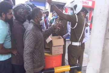 நாடளாவிய ரீதியில் எரிபொருள் விநியோகம் (Photos)