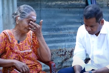 என்னை முதியோர் இல்லத்தில் சேர்த்துவிடுங்கள்! பிள்ளைகள் இருந்தும் மன்றாடும் தாய்