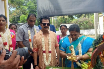 யாழ்ப்பாணத்திற்கு வருகை தந்த பிரபல தென்னிந்திய நடிகர் ஆர்.பாண்டியராஜன்