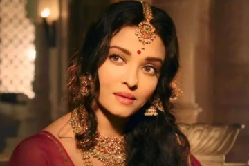 நைட் பார்ட்டியில் போதையில் ஆட்டம் போட்டாரா ஐஸ்வர்யா ராய்? காணொளி இதோ