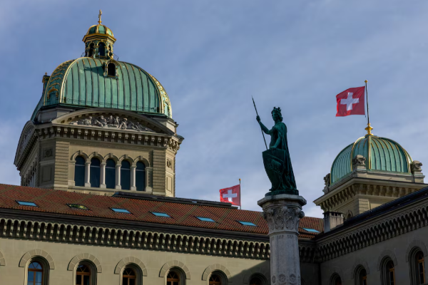 புலம்பெயர்தலுக்கு ஆதரவாக சுவிஸ் அரசு வெளியிட்டுள்ள செய்தி | Swiss Concerned On Restrict Immigration Referendum புலம்பெயர்தலுக்கு ஆதரவாக சுவிஸ் அரசு வெளியிட்டுள்ள செய்தி | Swiss Concerned On Restrict Immigration Referendum