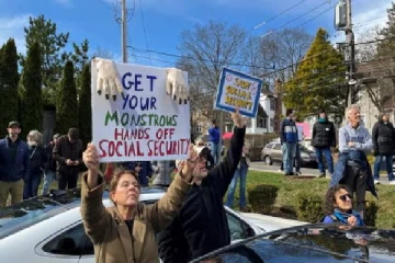 உயிரோடு இருக்கும் 6000 பேரை இறந்ததாக அறிவித்த அமெரிக்கா - என்ன காரணம்?