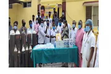 மயிலாடுதுறை அரசு மருத்துவமனைக்கு உதவிய விஜய் மக்கள் இயக்க நிர்வாகிகள்