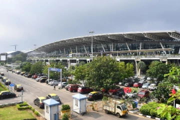 விமான நிலையத்திற்கு வந்த வெடிகுண்டு மிரட்டலால் பரபரப்பு!