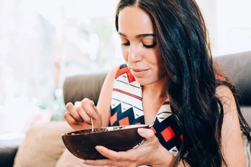 கருப்பு நிற உணவுகளை தேர்தெடுக்கும் டயட் பிரியர்கள்;  காரணம் என்ன?