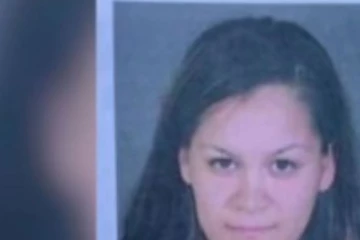 තම සිඟිති දරු තිදෙනා ඝාතනය කළ මවක් පිළිබඳ අමුතු කතාවක්