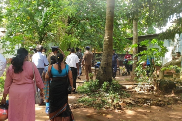 மூட்டை முடிச்சுகளுடன் வெளியேறிய கோப்பாய் பொலிஸார்; 7 வீடுகள் உரிமையாளர்களிடம் ஒப்படைப்பு | Kopay Police Station Demolished Handed Over Owners