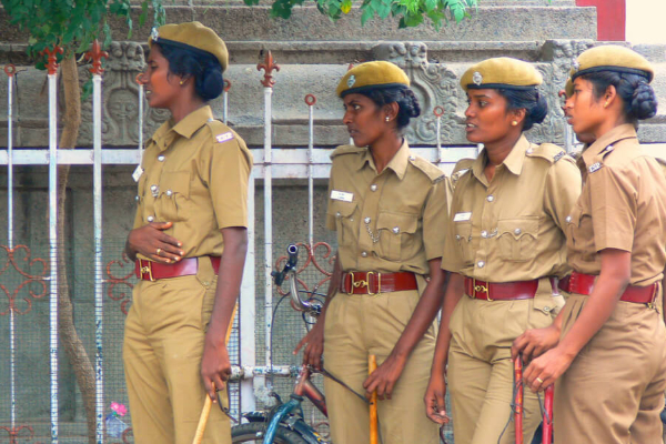 இந்தியாவில் ஹோட்டல் அறைக்குள் சடலமாக மீட்கப்பட்ட இலங்கை பெண் | Sri Lankan Women Dies In Indian Hotel