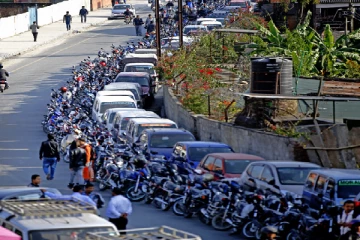 எரிபொருள் வரிசைகளில் காத்திருக்க வேண்டாம்! விடுக்கப்பட்டுள்ள கோரிக்கை