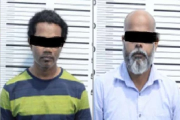 வெளிநாட்டு விமான நிலையமொன்றில் இலங்கையர்கள் செய்த மோசமான செயல்