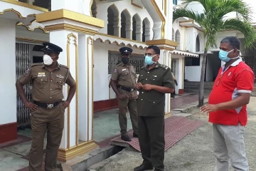 வவுனியாவில் தொழுகைக்கு வந்தவர்களுக்கு காத்திருந்த அதிர்ச்சி