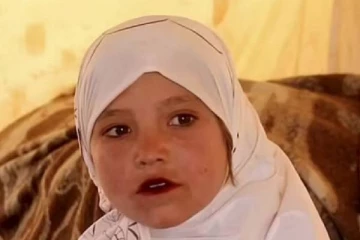 வேறு வழி தெரியவில்லை... 9 வயது மகளை முதியவருக்கு திருமணம் செய்து வைத்த தந்தை கண்ணீர்