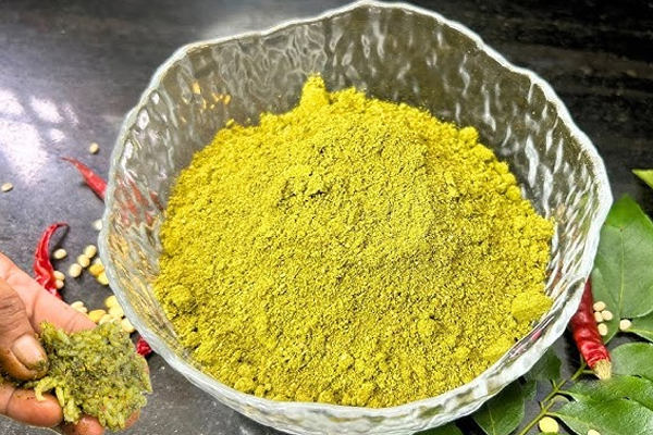 கிராமத்து ஸ்டைல் கறிவேப்பிலை பொடி... இட்லி, தோசைக்கு தனி ருசிதான் | How To Make Village Style Curry Leaves Ildy Podi