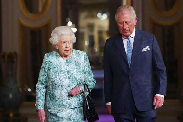 இளவரசர் பிலிப் குறித்து முதல் முறையாக உருக்கமாக பேசிய பிரித்தானிய மகாராணி! | Christmas Queen Elizabeth Prince Philip Greetings