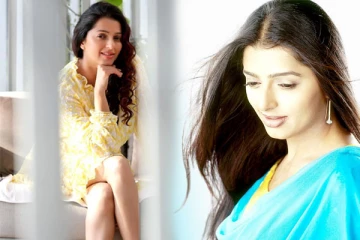 44 வயதிலும் குட்டை உடையில் கலக்கலான புகைப்படங்களை வெளியிட்ட பூமிகா