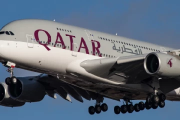 உலகின் மிகப்பெரிய பயணிகள் விமானம் இலங்கை வந்தது