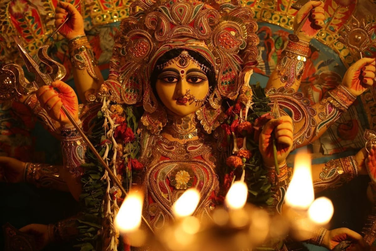 2026: நவராத்திரி முதல் நாள் செய்ய வேண்டிய பூஜை மற்றும் வழிபாட்டு முறை விபரங்கள் | 2026 Navratri Day 1 Puja Rituals Guide 2026: நவராத்திரி முதல் நாள் செய்ய வேண்டிய பூஜை மற்றும் வழிபாட்டு முறை விபரங்கள் | 2026 Navratri Day 1 Puja Rituals Guide