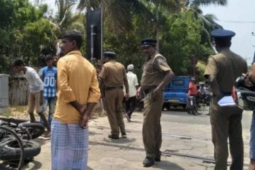 யாழில் வீட்டிற்குள் மதுபோதையில் நுழைந்த நபர்... தாய், பிள்ளை மீது கொலை முயற்சி!