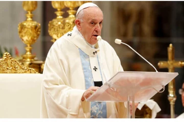 போப் பிரான்சிஸ்சுக்கு மீண்டும் காய்ச்சல் ; பங்கேற்க இருந்த நிகழ்ச்சிகள் ரத்து