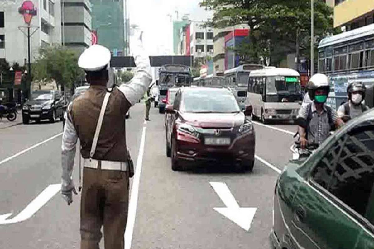 சிலாபம் - குருநாகல் பிரதான வீதியில் போக்குவரத்து கட்டுப்பாடு | Traffic Restrictions Chilaw Kurunegala Main Road சிலாபம் - குருநாகல் பிரதான வீதியில் போக்குவரத்து கட்டுப்பாடு | Traffic Restrictions Chilaw Kurunegala Main Road