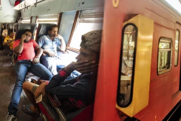 தொடருந்தில் பயணிக்கும் மக்களுக்கு முக்கிய தகவல் - புதிய மோசடி குறித்து எச்சரிக்கை