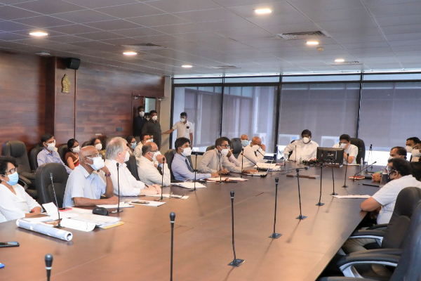 ජනතාව පීඩාවට පත් නොවන අයුරින් සංවර්ධනය .... | Srilanka Political