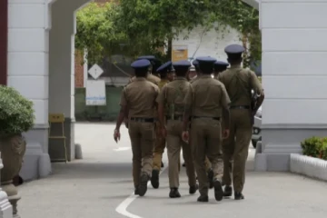 போதைப்பொருள் விற்பனையில் மனைவி ; கணவர் தப்பியோட்டம்